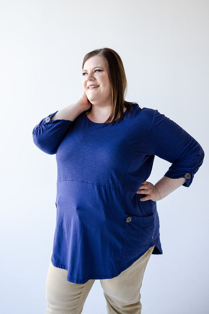 3/4 RUCHED SLEEVE TUNIC WITH POCKETS IN MARINE - L - Love Marlow