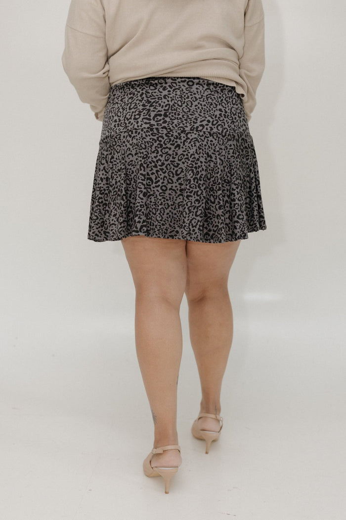 ANIMAL PRINT SKORT IN PEBBLE GREY - Love Marlow