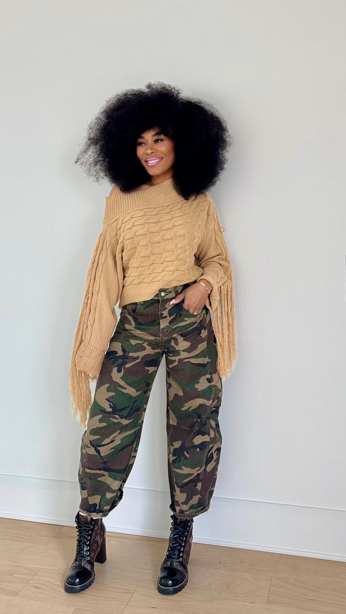Barrel camo jeans