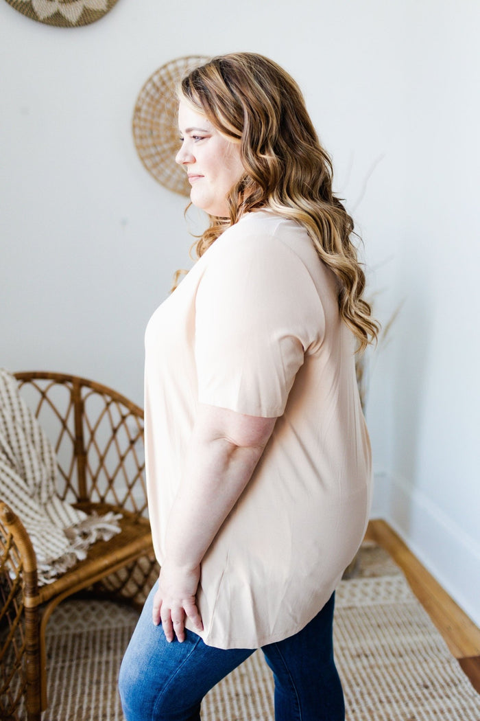 BASIC TEE IN DARK TAUPE - 16 - Love Marlow