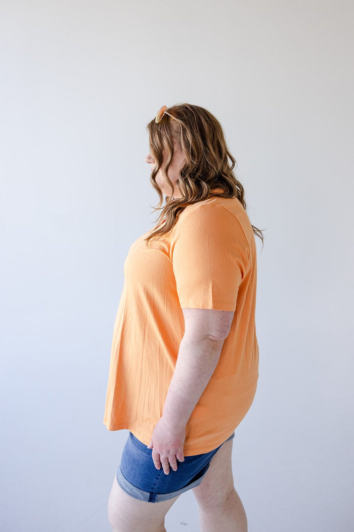 BASIC V - NECK TEE WITH SPARKLE IN TANGERINE - Love Marlow