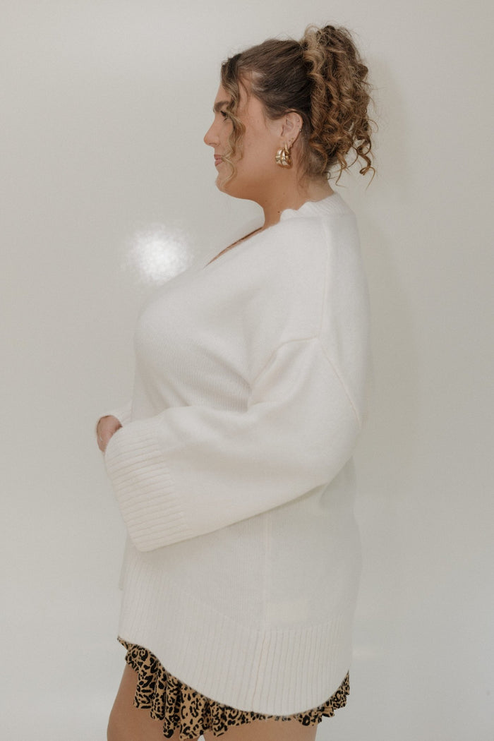 ESSENTIAL DOLMAN SWEATER IN ECRU - Love Marlow