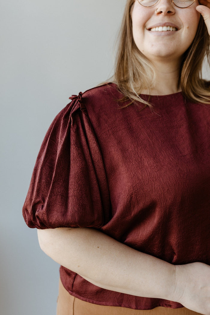 SATINY CRINKLE BLOUSE IN MERLOT - Love Marlow