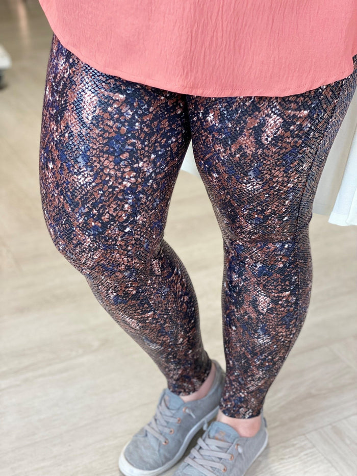 Spanx© FAUX LEATHER SNAKE SHINE LEGGINGS IN MOCHA SNAKE - Love Marlow