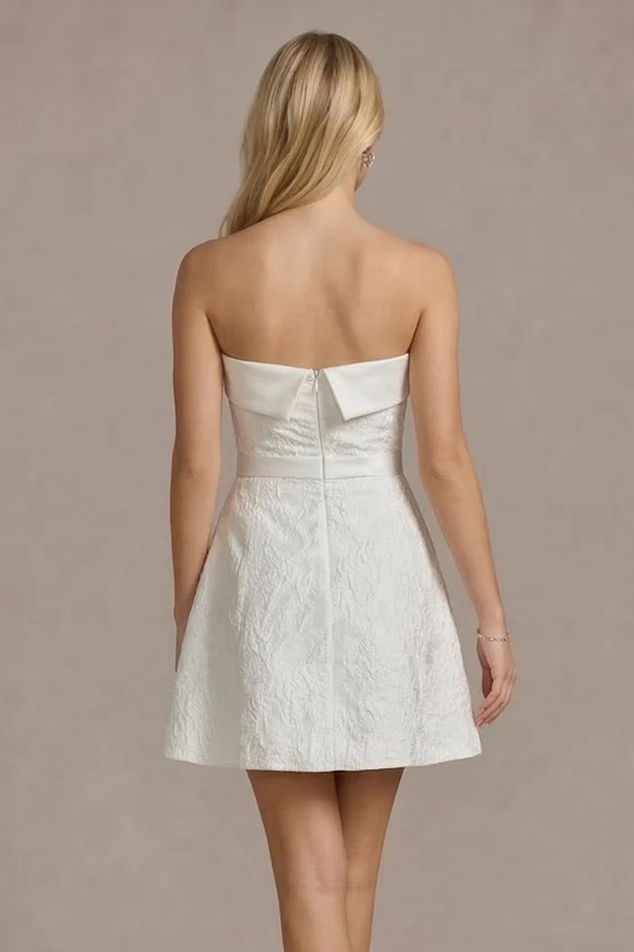 womens stralpless white mini dress