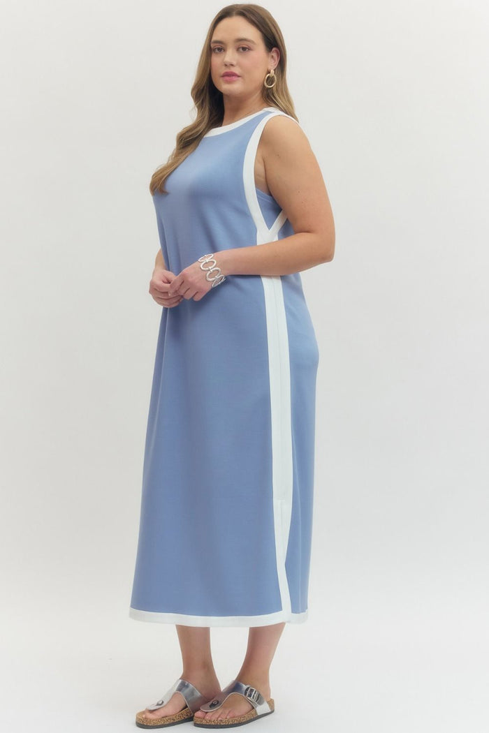 Plus size light blue sleeveless midi dress