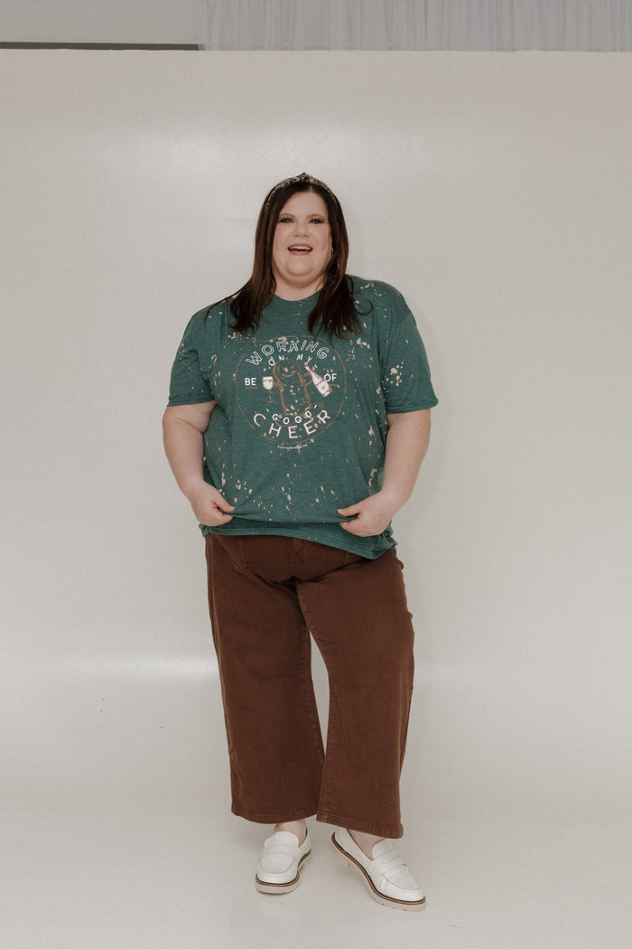 "WORKING ON MY GOOD CHEER" GRAPHIC TEE - Love Marlow