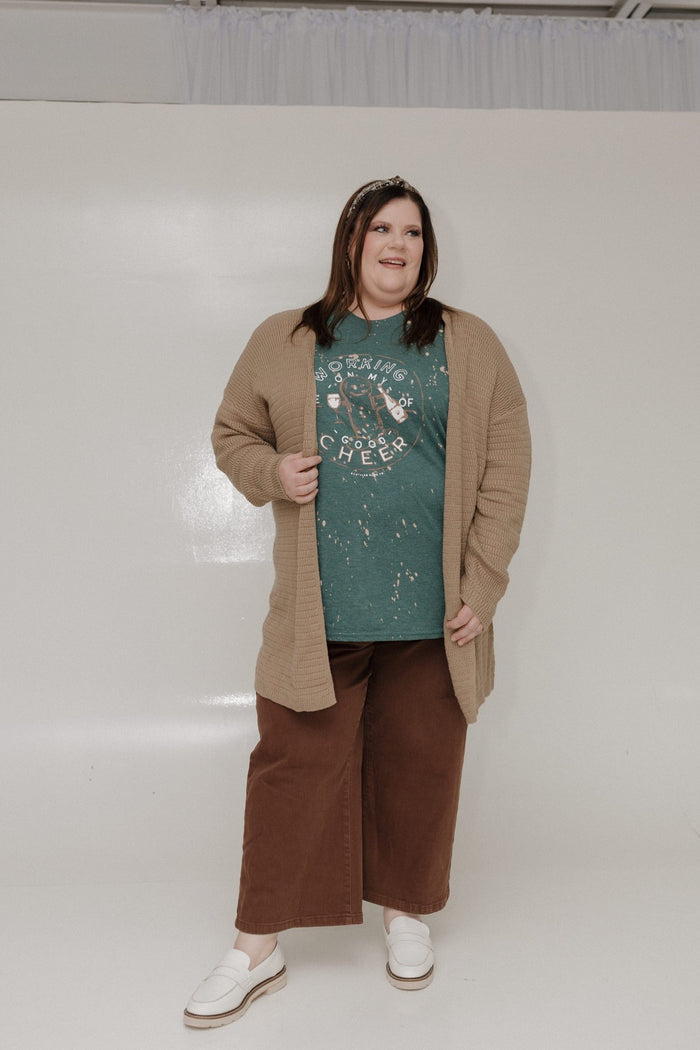 "WORKING ON MY GOOD CHEER" GRAPHIC TEE - Love Marlow