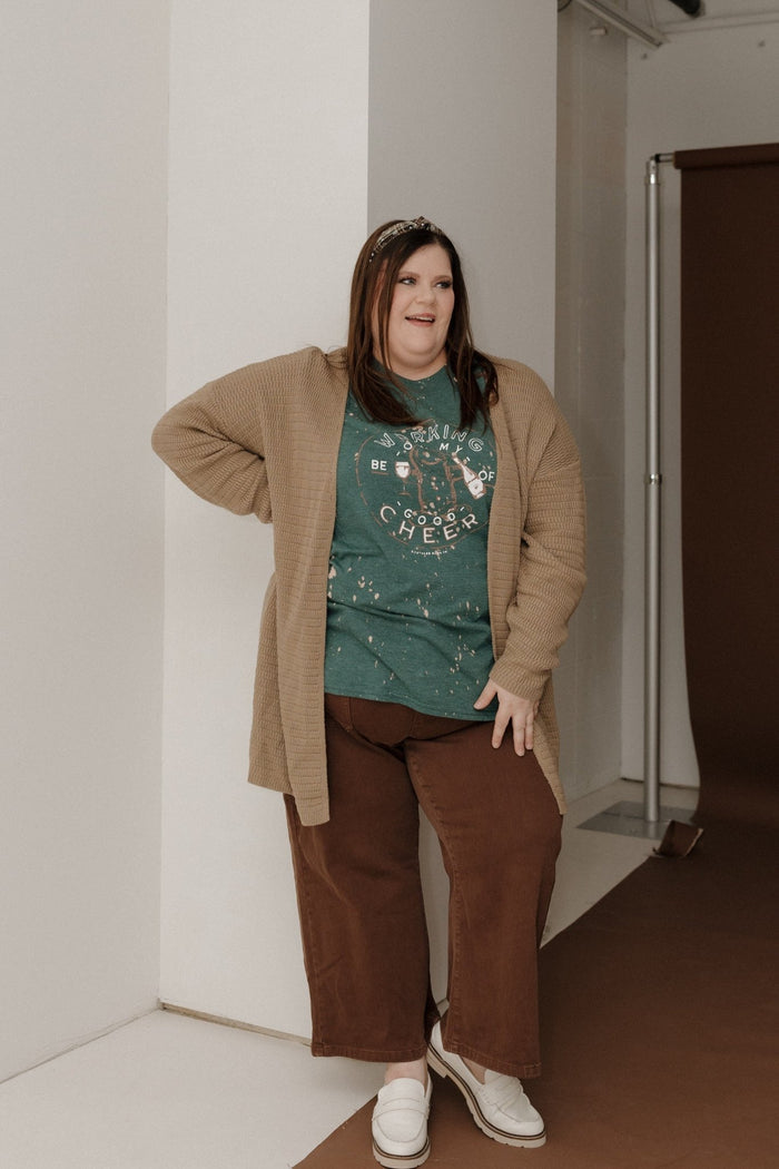 "WORKING ON MY GOOD CHEER" GRAPHIC TEE - Love Marlow