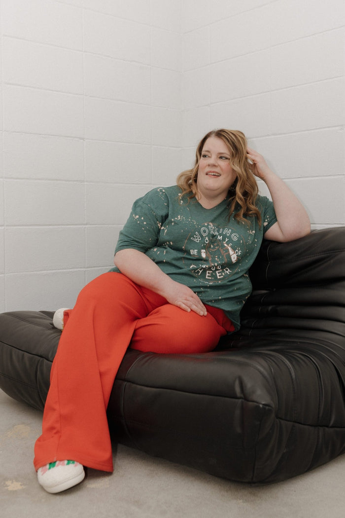 "WORKING ON MY GOOD CHEER" GRAPHIC TEE - Love Marlow